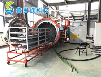 熱壓罐使用現場(chǎng)